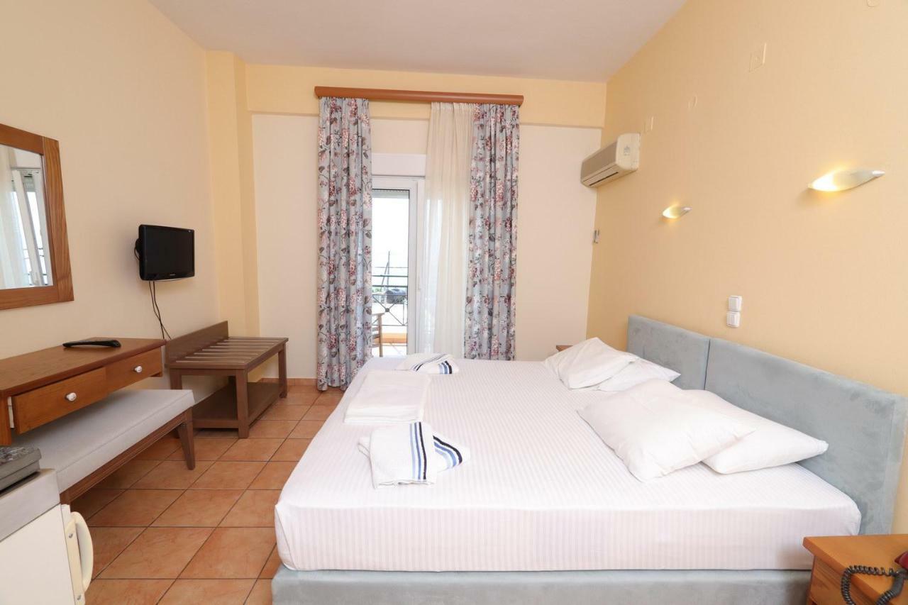 Aparthotel G. Kiapekou Loutra Edipsou  Exterior foto
